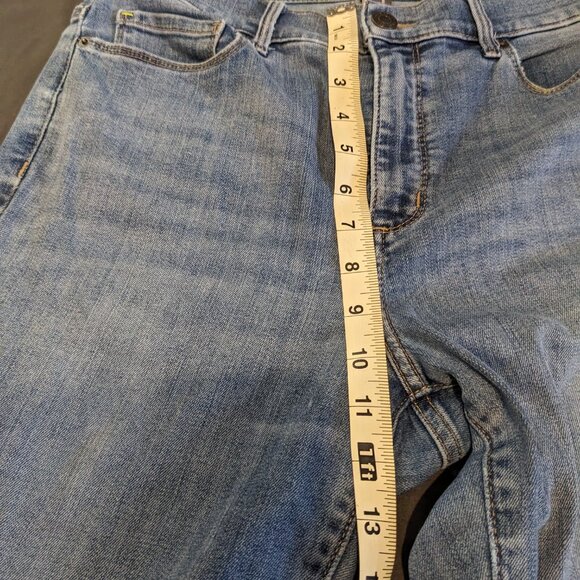 Eddie Bauer Curvy-High Rise Boot Cut Jeans, size 8 - Picture 4 of 5